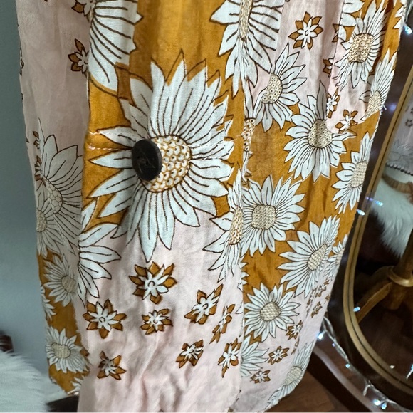 •nwt• Chasing Unicorns Brand New Day Safari Shirt - Picture 8 of 14